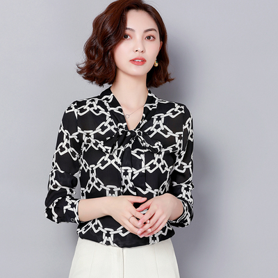 早春氣質(zhì)搭 女式襯衫這樣挑，選對(duì)才是真的好